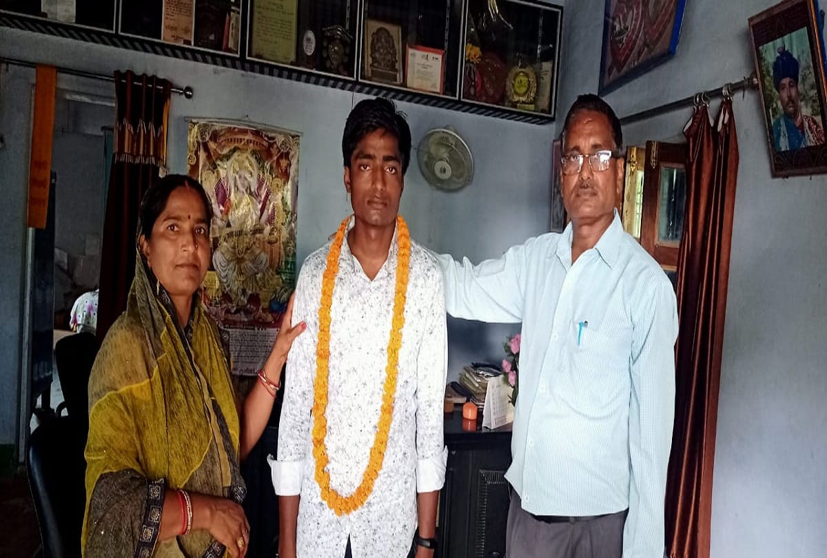 UP Board Result 2020: Prayagraj jumped 16 places in high school