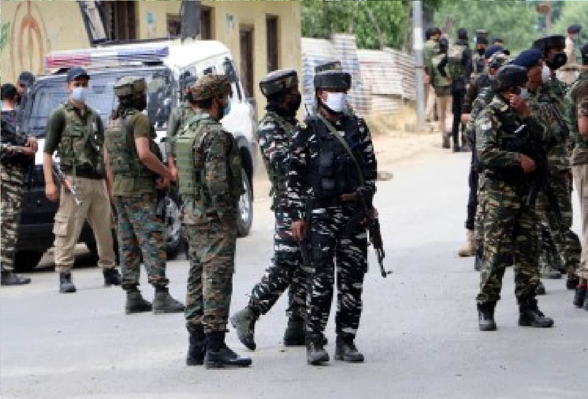 Pulwama Encounter Between Security Forces and terrorists in tral in Pulwama