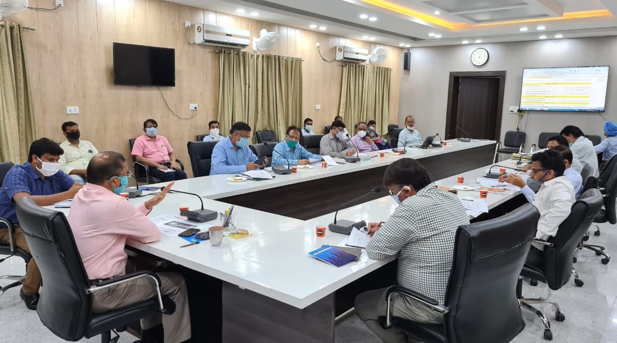 Smart city work should be start in a weak