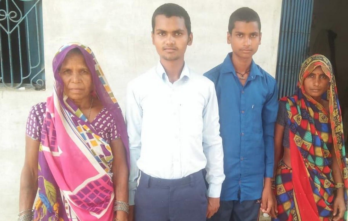 up board 10th 12th result 2020 : Toppers of UP Board 10th Class dheeraj patel from varanasi baldev inter college baragaon