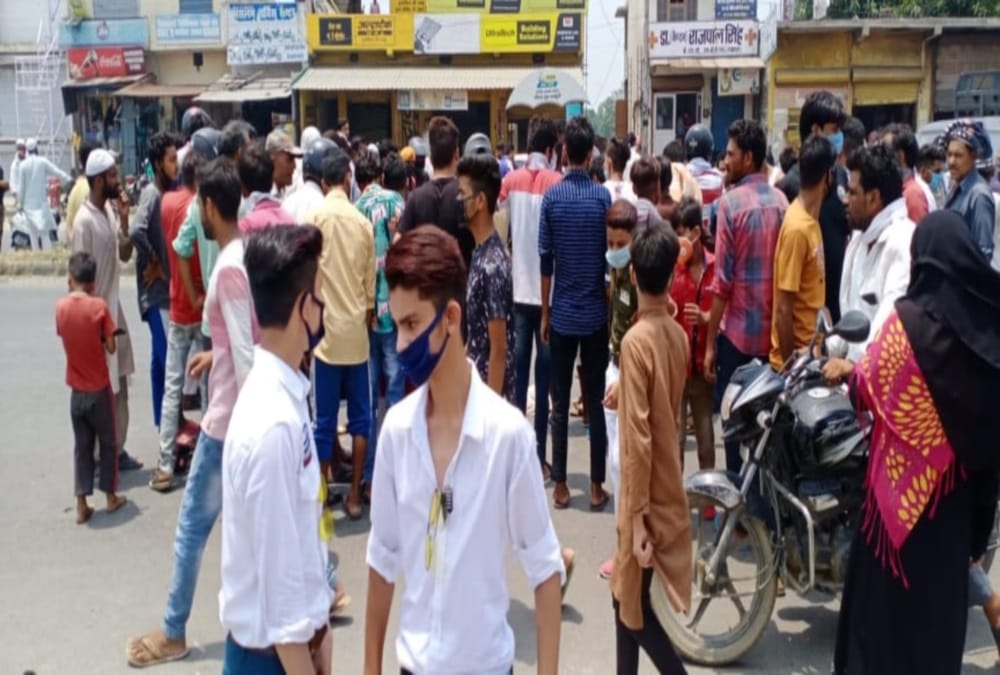 Roorkee Accident News: Six Family Members seated on Bike, Three Killed in Horrible Accident in Roorkee, Photos