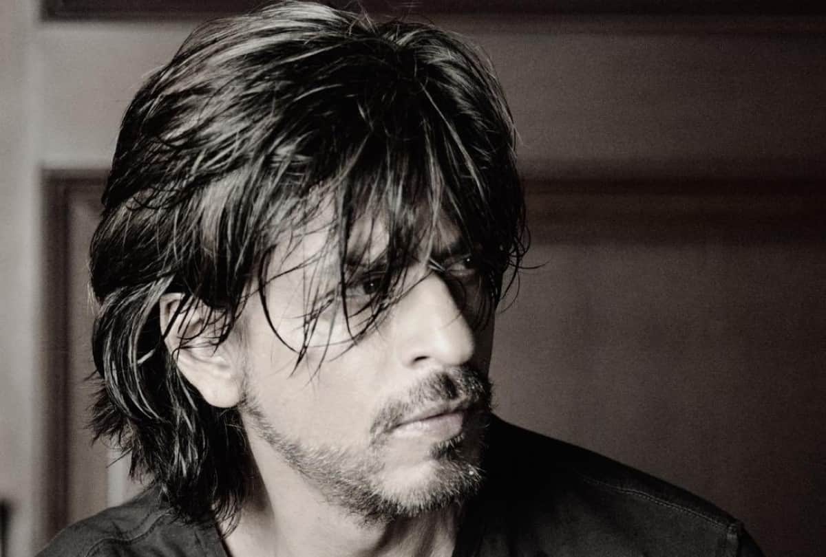 Shahrukh Khan is Reading Movies and Web Series Scripts Film Makers Like Rajkumar Hirani Madhur Bhandarkar Are Waiting For His Call