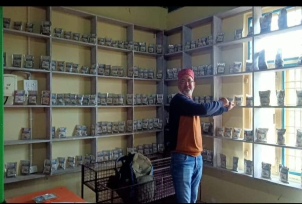 Coronavirus in Uttarakhand: Man left manager Job in mumbai and Starts Self Employment, make Immunity booster Tea