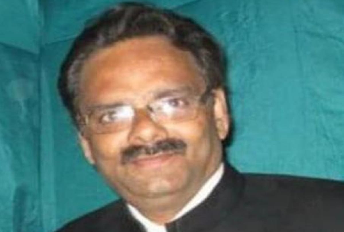 Dr Asheem of LNJP Hospital dies due to corona in Max Saket