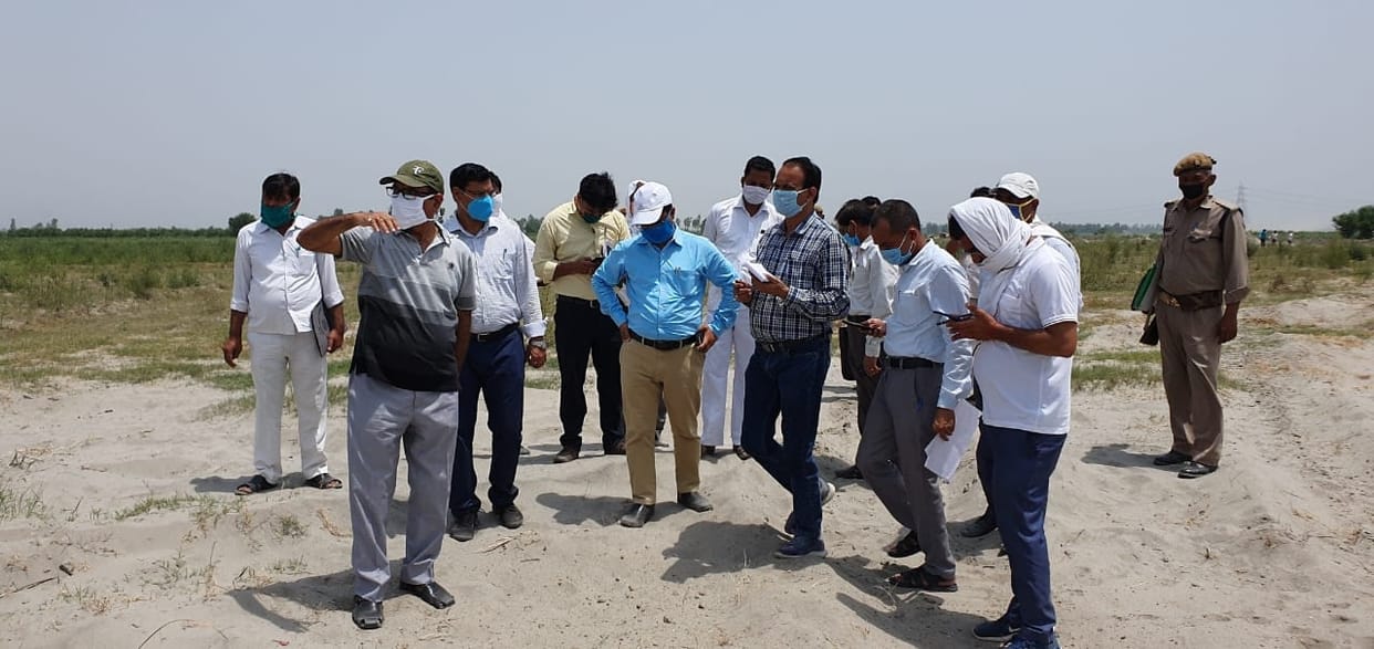 The team arrived from Saharanpur to measure mining lease