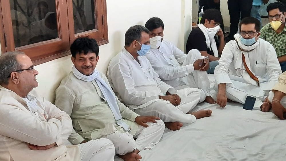 Minister and MLA reached the house of Minister of State Kapil Dev