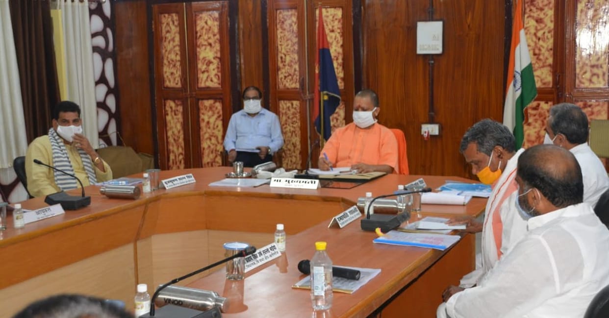 The fight against Corona is still long, be ready officer, give jobs to migrants: CM