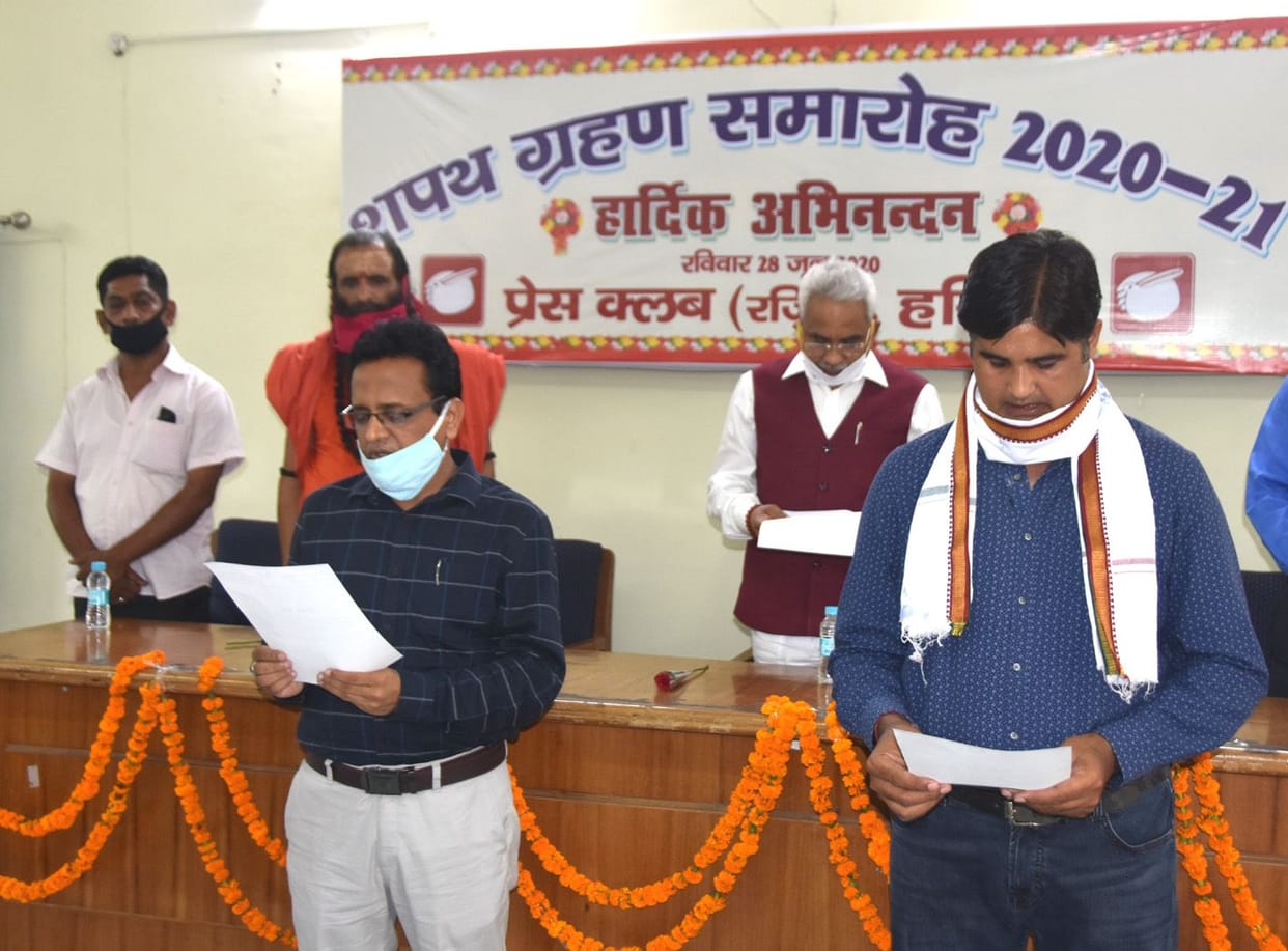 Journalists should continuously cooperate in the process of development: Kaushik