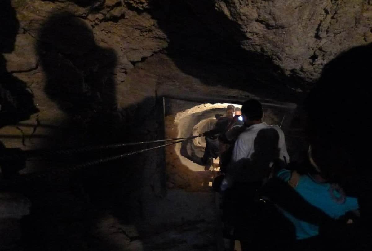 Tanzania Man becomes millionaire after finding biggest tanzanite stone