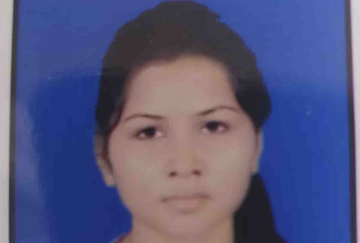 The student, who was hurt due to failing in the 12th examination, hanged her life
