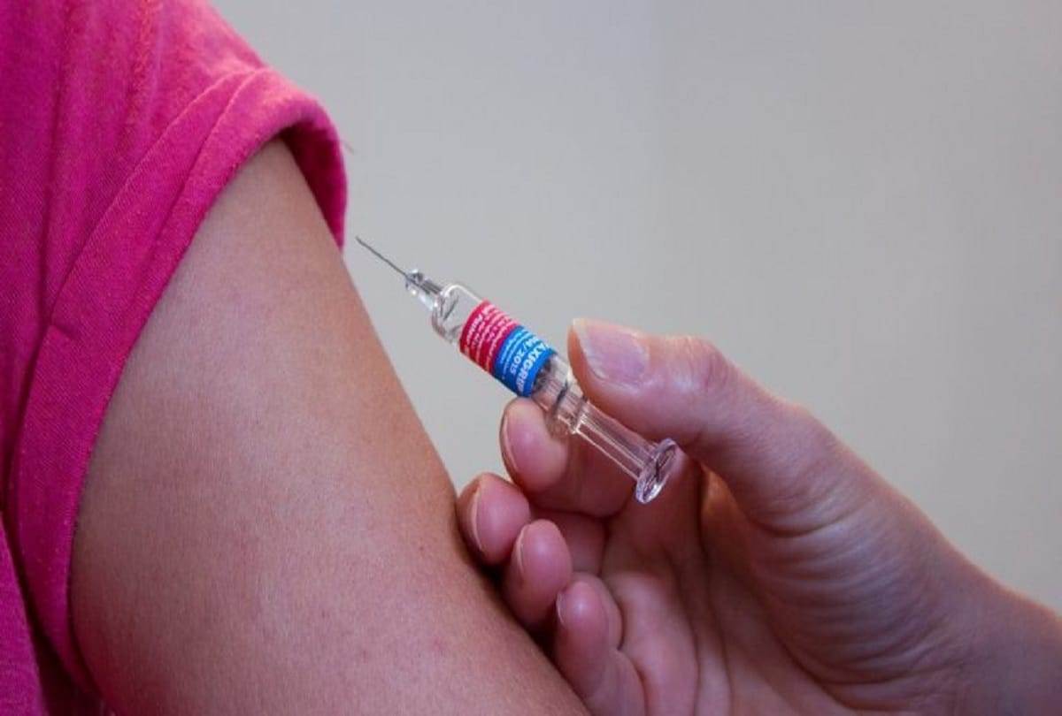 after getting vaccinated corona symptoms may change