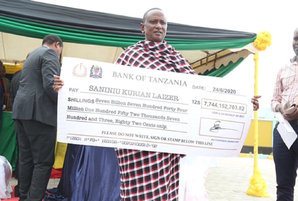 Tanzania Man becomes millionaire after finding biggest tanzanite stone
