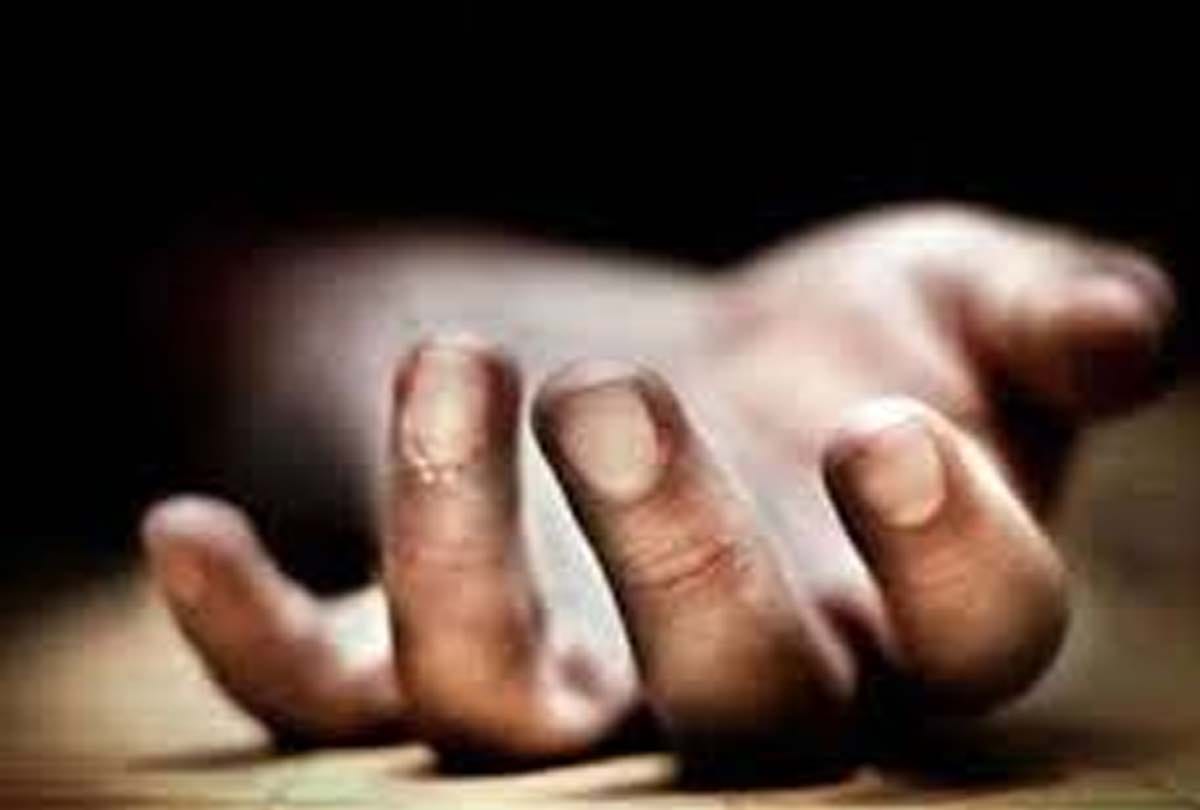 Youth dies due to high-tension line in fatehpur
