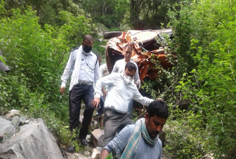 Uttarakhand Accident News: Car Fell into ditch on Laxman Jhula-Silogi Road, Three People Killed