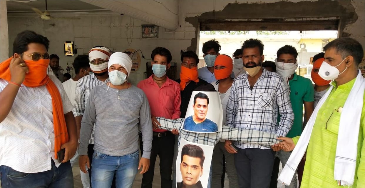 Aligarh: Kshatriya Mahasabha burnt effigies of Salman and Karan Johar