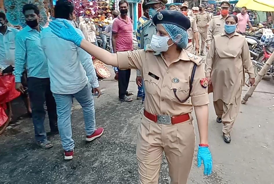 If social distance is not maintained, it will be strictly: SP