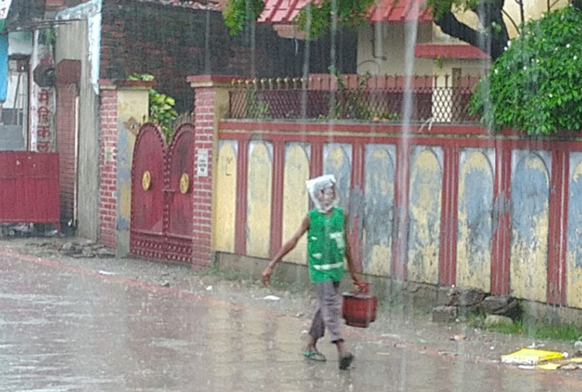 Weather update today Changes in weather patterns after come monsoon more rain in June in gorakhpur basti mandal