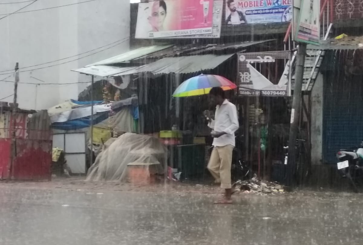 Weather update today Changes in weather patterns after come monsoon more rain in June in gorakhpur basti mandal