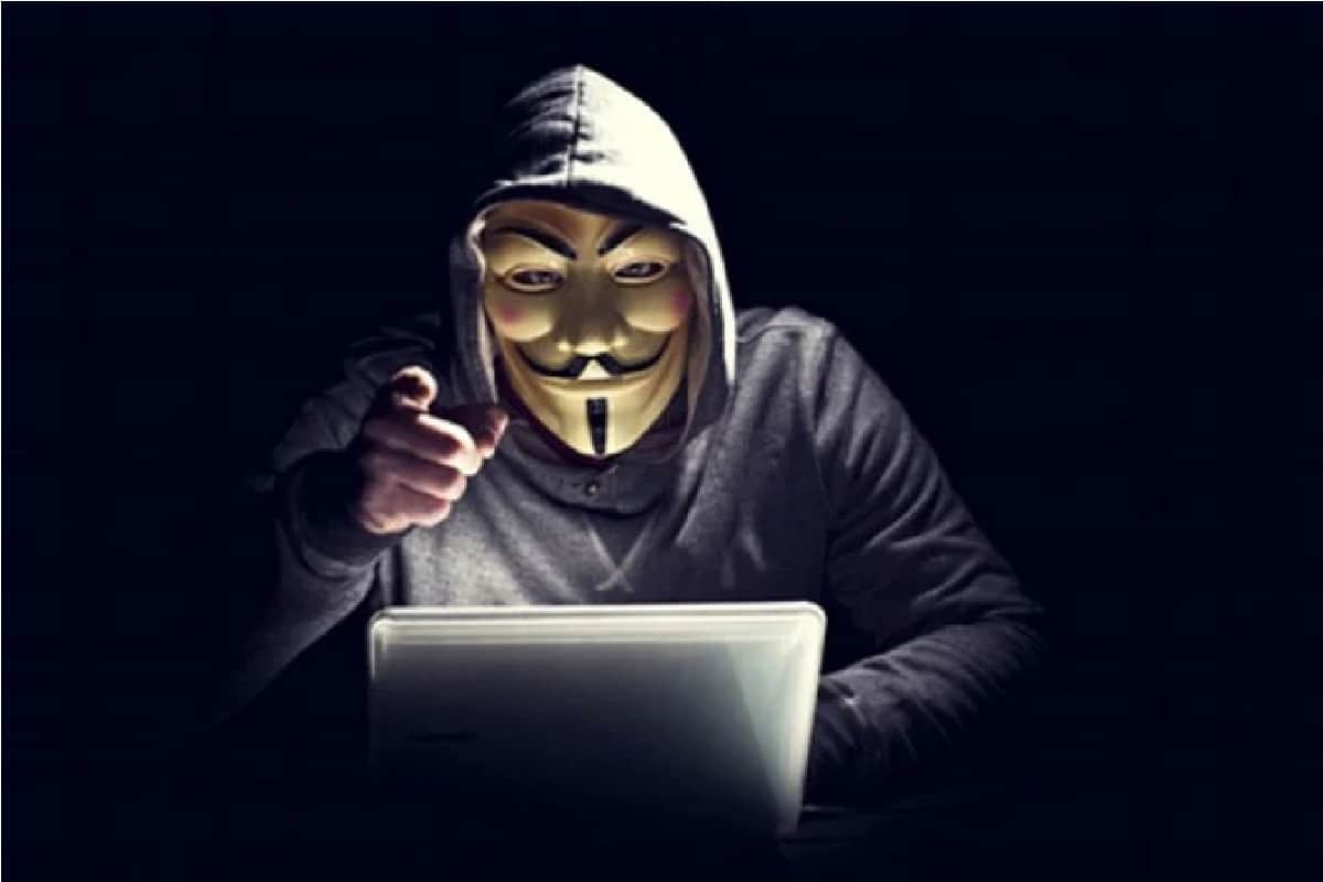 How Do Hackers Find Out Who to Hack know hacking process and how to Protect Yourself from hackers in hindi