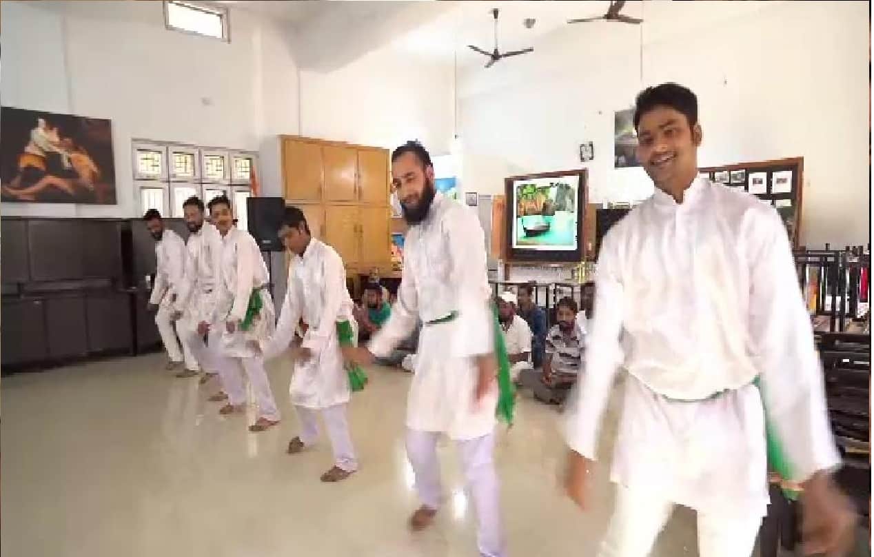 jammu kashmir jail, Encouragement of skill of prisoners through poetry