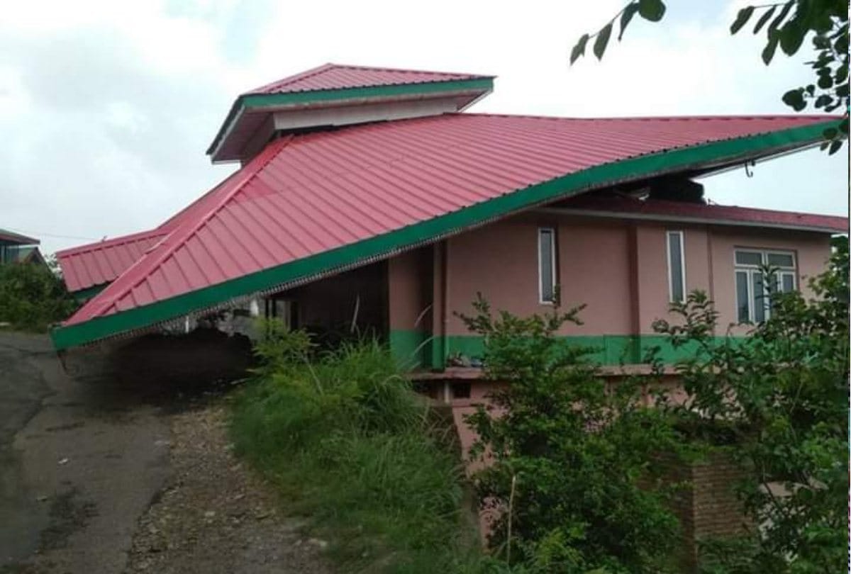 Heavy storm in mandi himachal pradesh rain damage crops in kangra