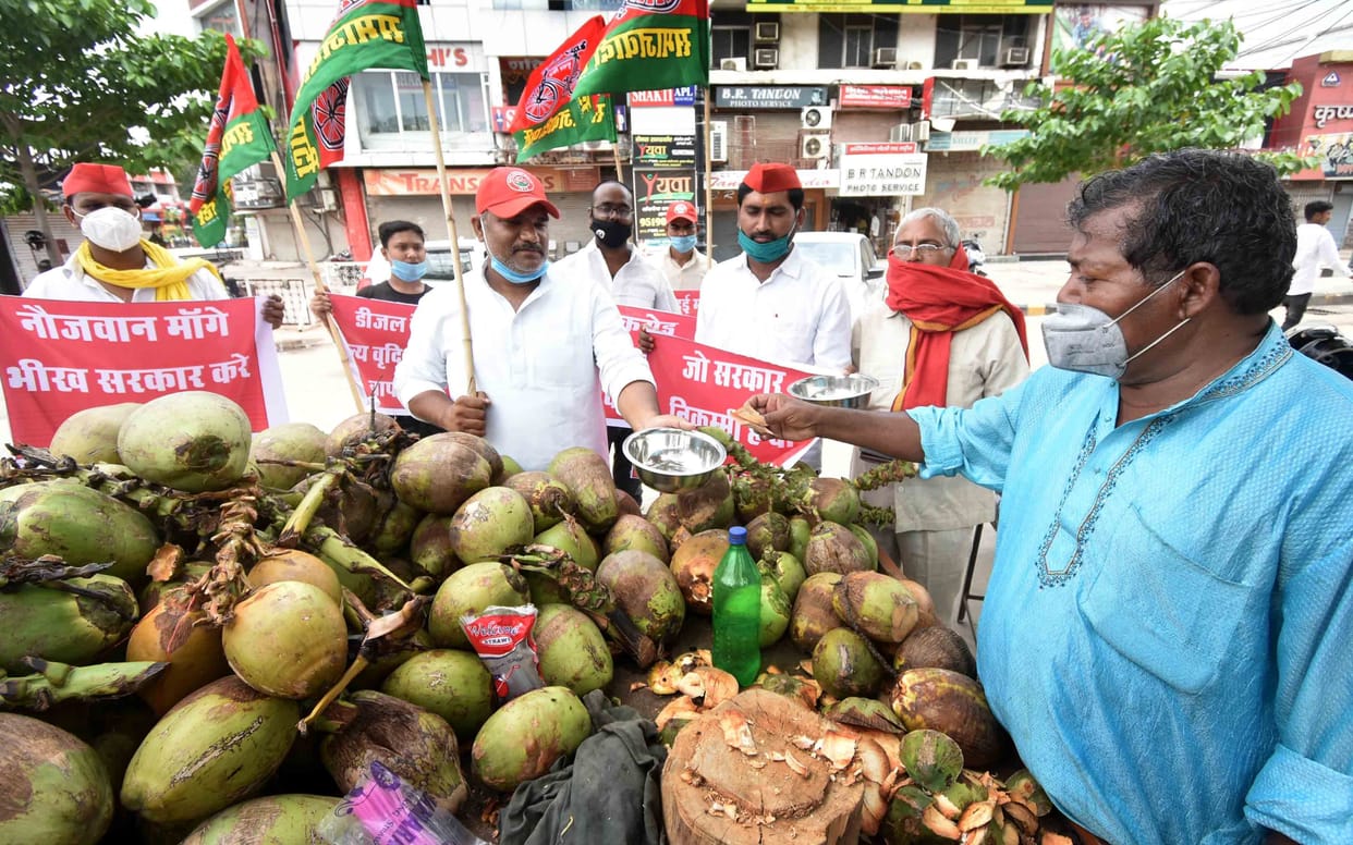 Supporters demand begging to increase diesel, petrol prices