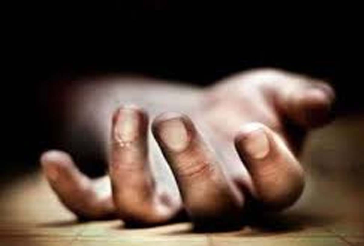 Attack of seasonal diseases, death of two cousins