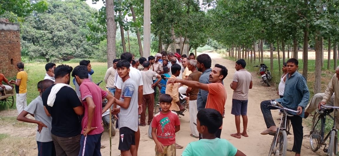 Leopard spotted near pond in Sadpur, terror among villagers