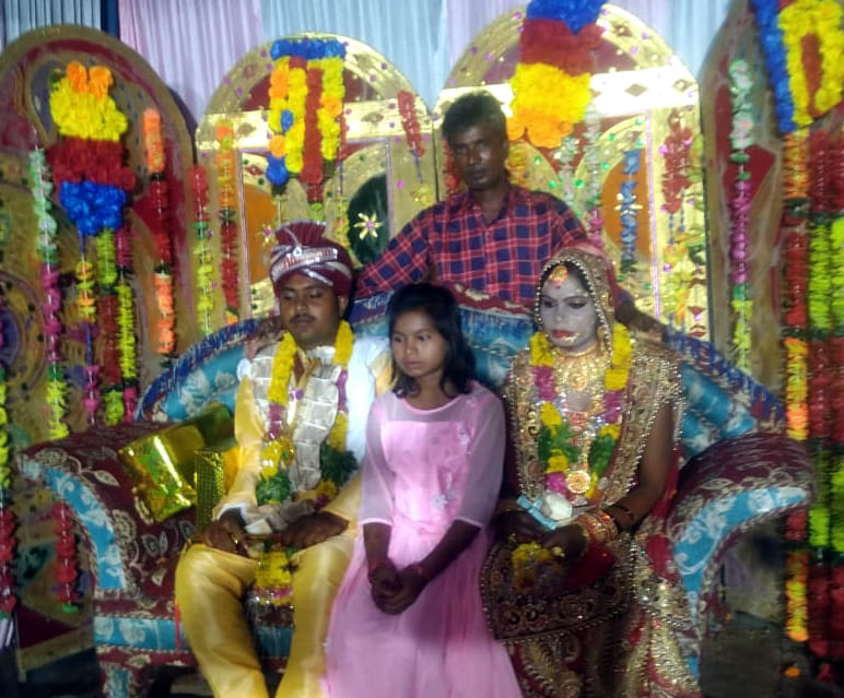 jayamaal ke baad baraatiyon sang doolha laapata