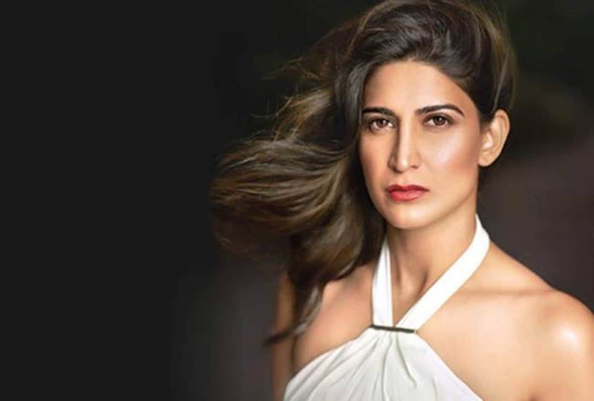 Aahana Kumra With Vidyut Jammwal Says their film being ignored by Disney+ Hotstar