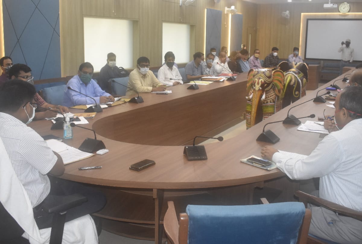 GDA board meeting declared budget of 350 crores green signal for Muktakashi Manch gorakhpur
