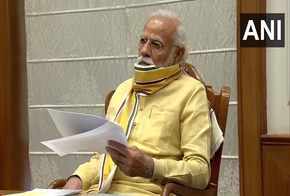 Coronavirus india: PM Narendra Modi praised the role of physicians and chartered accountants on Doctors day