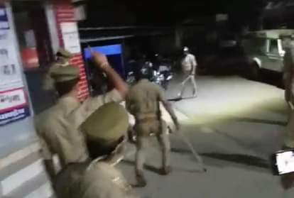 प्रदर्शन कर रहे कांग्रेसी कार्यकर्ताओं को खदेड़ती पुलिस।