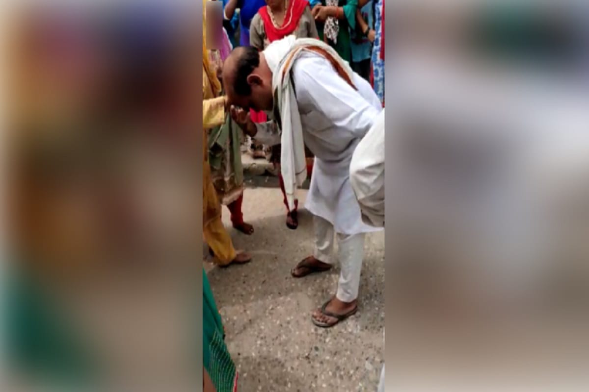 Saharanpur News: women has beaten up to district panchayat member and video viral at Saharanpur
