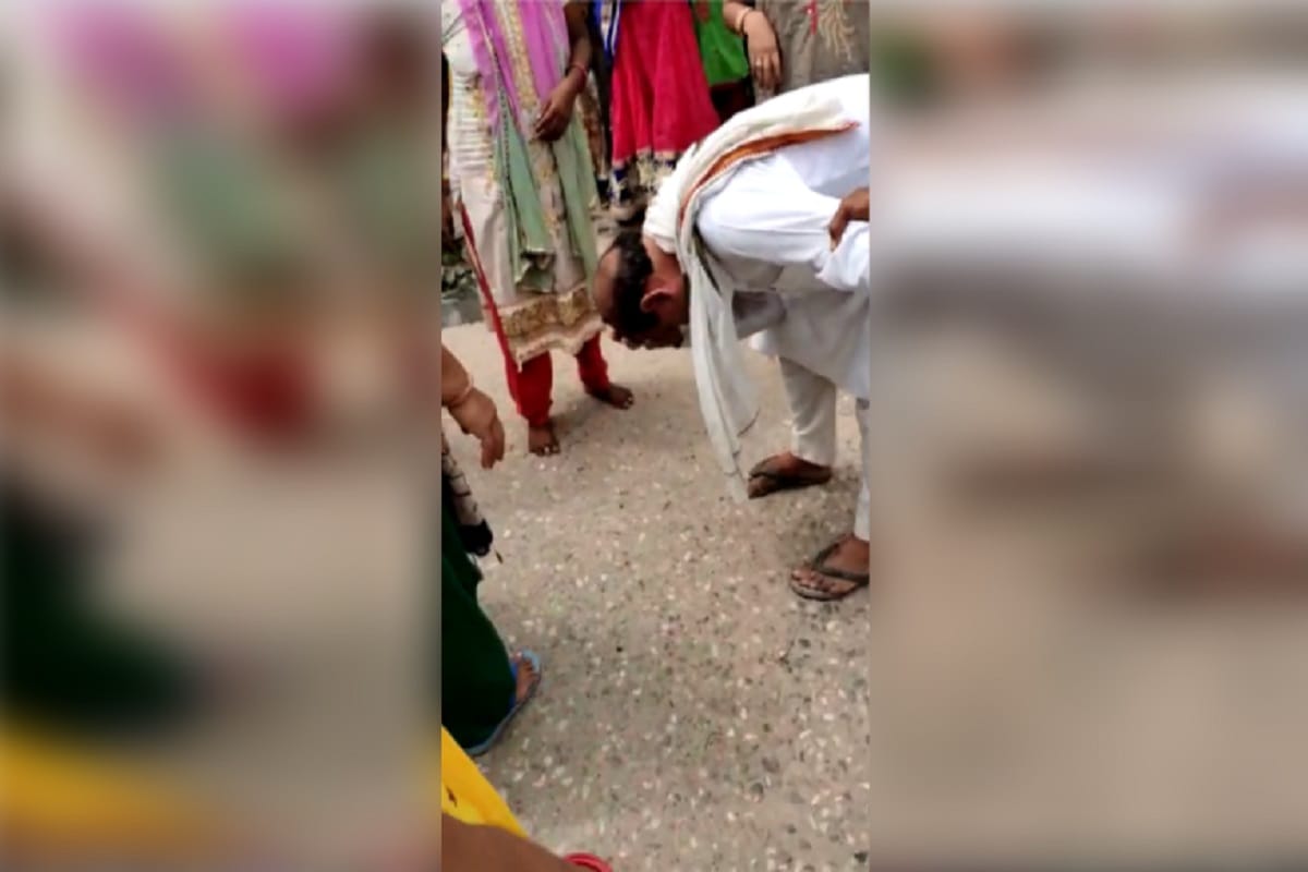 Saharanpur News: women has beaten up to district panchayat member and video viral at Saharanpur