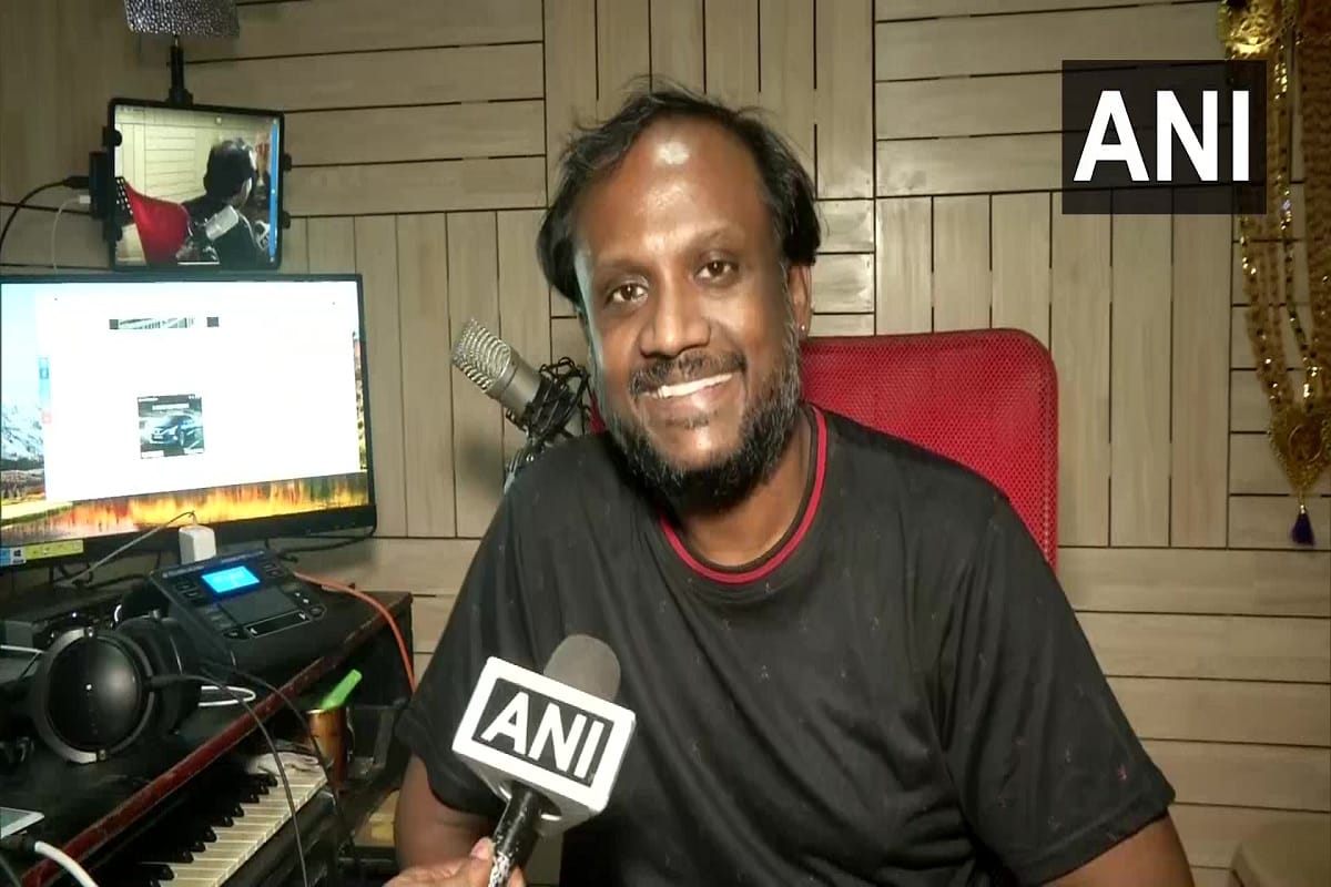 During Lockdown Period of 64 day, Chennai Singer Satyan Mahalingam Raises Rs 15 Lakh by Online Concert