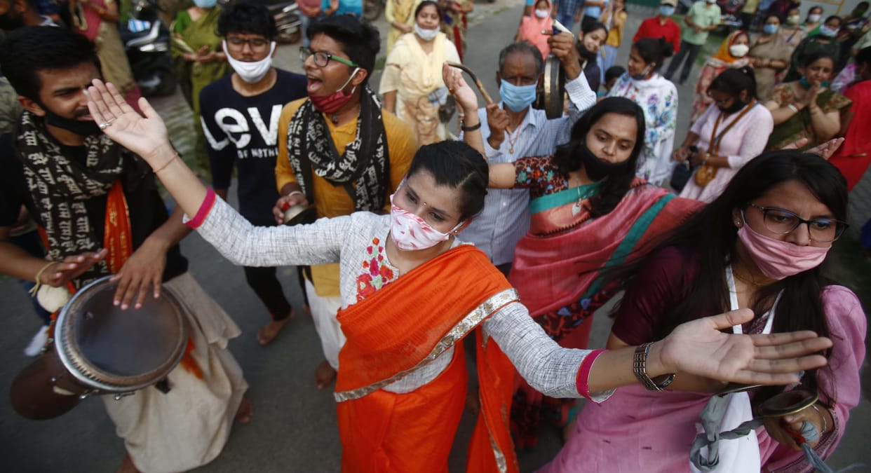 Lord Jagannath returned from aunt's house, angry Mahalaxmi did not open the temple's door
