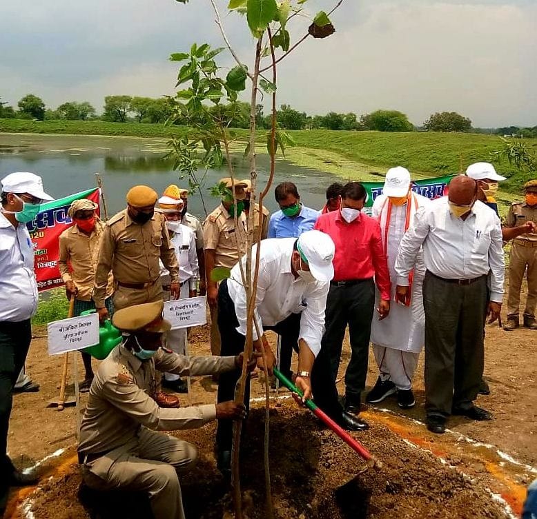 plantation prgramme in chitrakoot