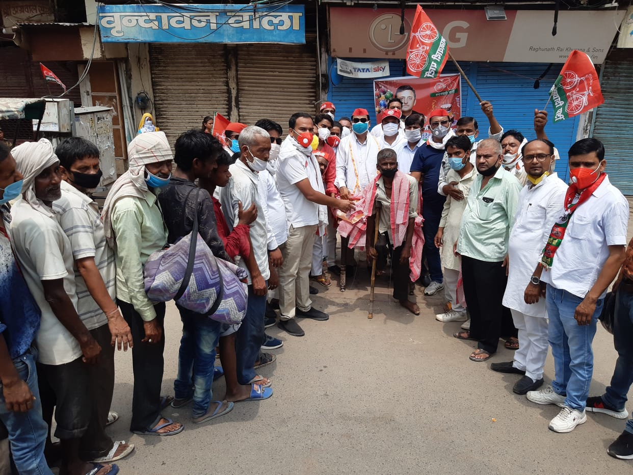 akhilesh, yadav, birthday, celebration, workers, mathura