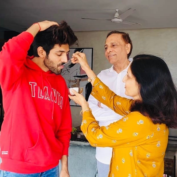 PM Narendra Modi Address nation Kartik Aaryan reaction goes trend