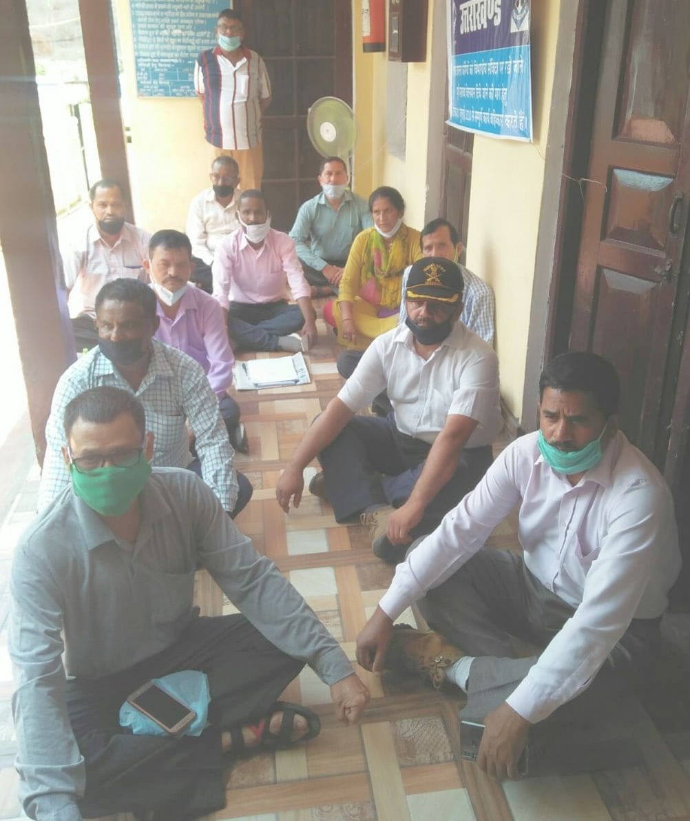 Work boycott of military welfare employees started