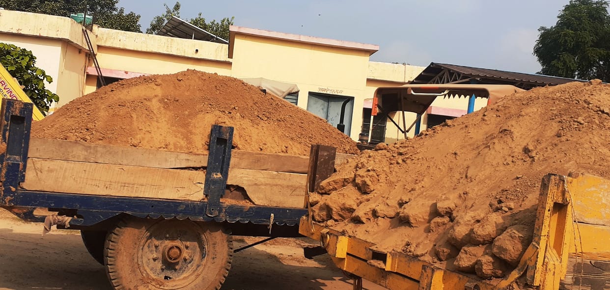 Raid of illegal mud mining reported