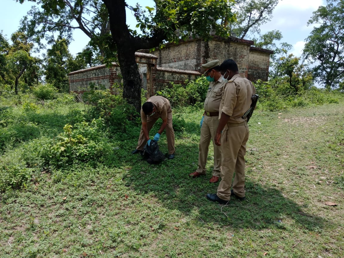 Dead body of youth found in Shivalik forest