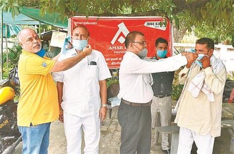 Masks, sanitization and social distance are necessary to avoid corona