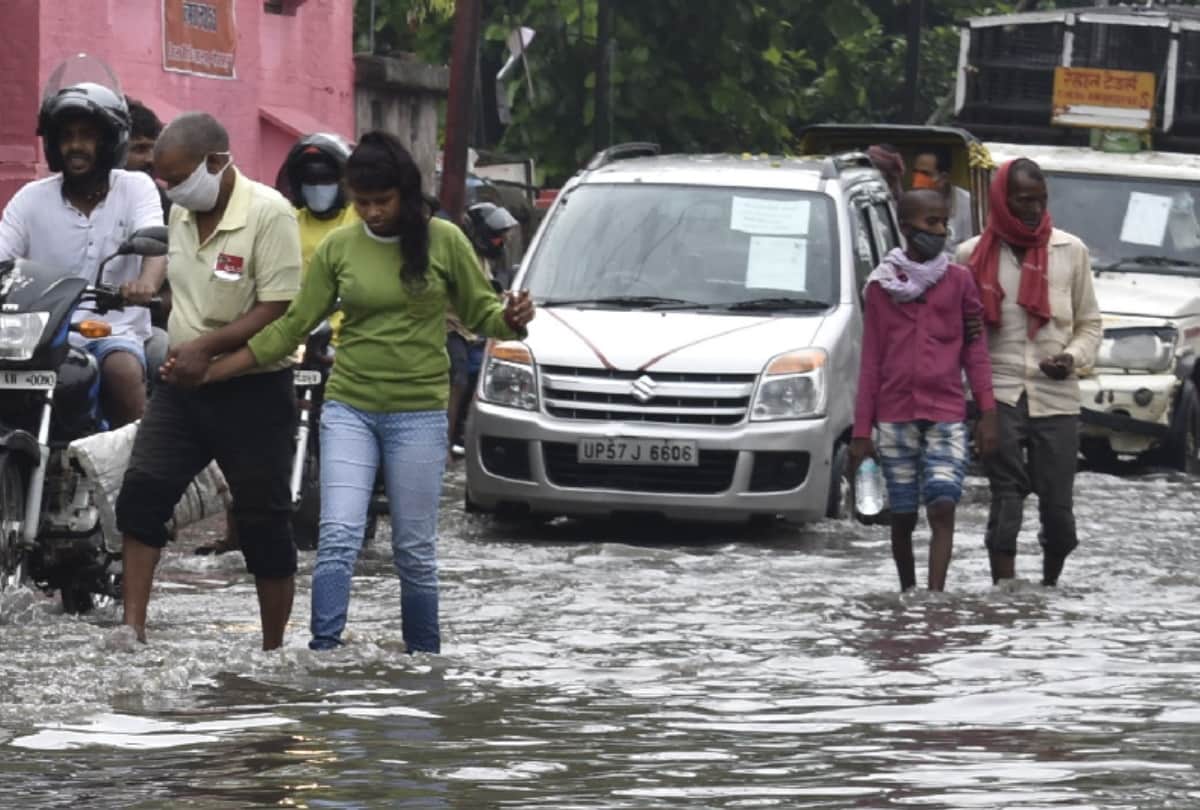 water logging in gorakhpur after heavy rain due to yaas effect