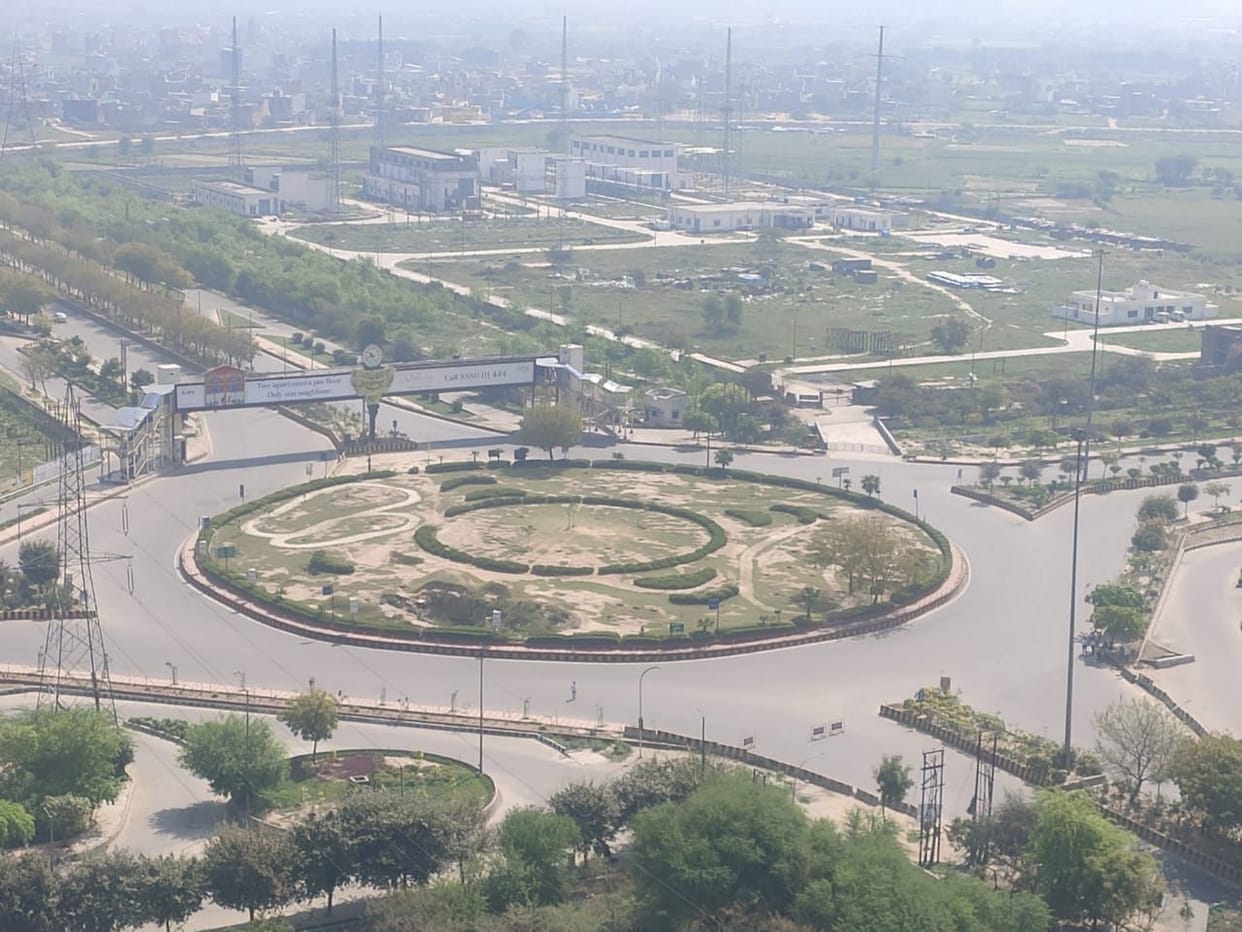864 crore will spend in three projects of Noida athourity