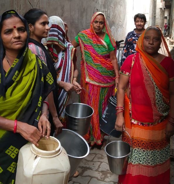 water, crisis, no suply, problem, mathura