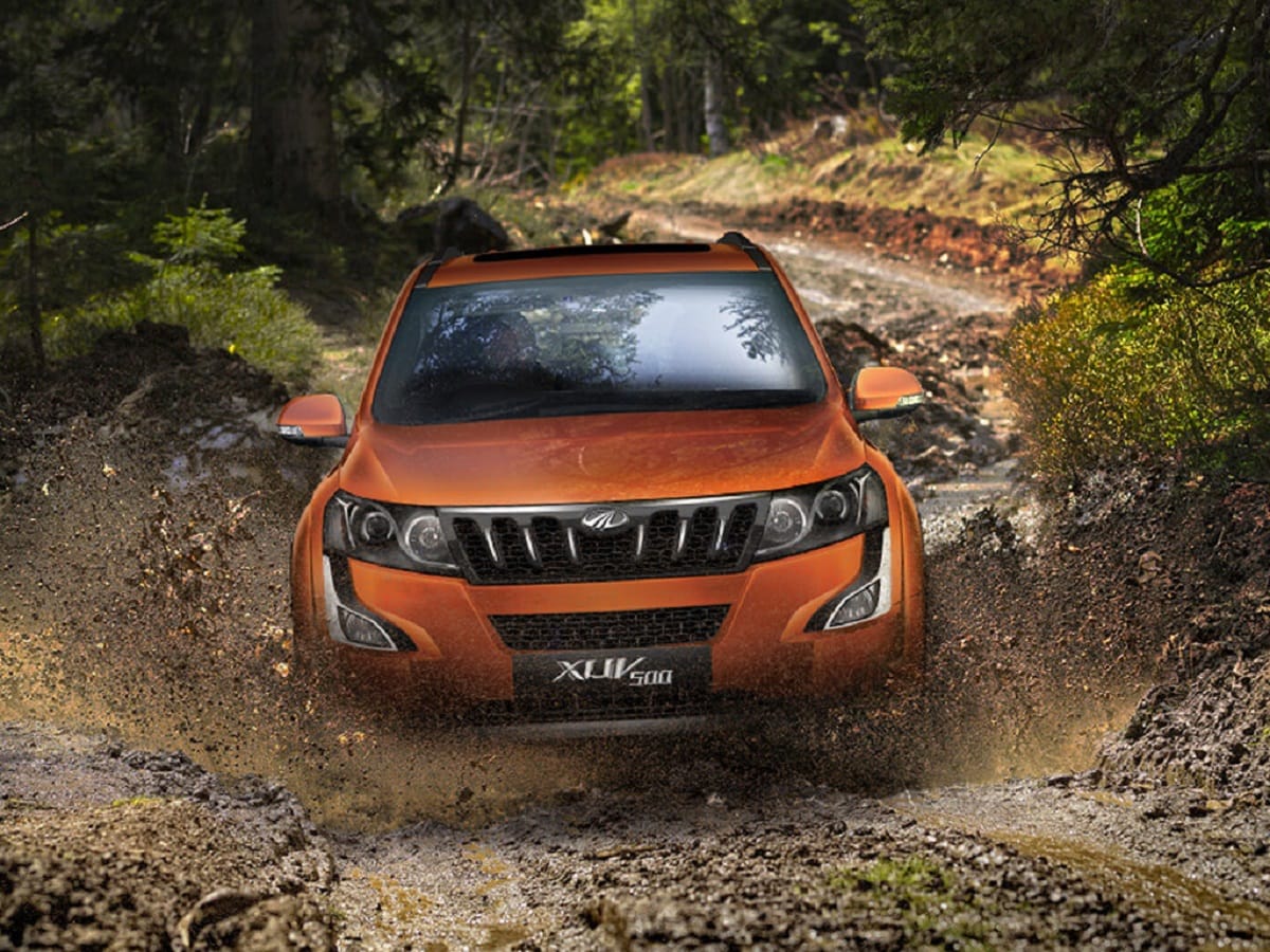 What are the 4X4 four wheel drive variants of popular sports utility vehicles available in India