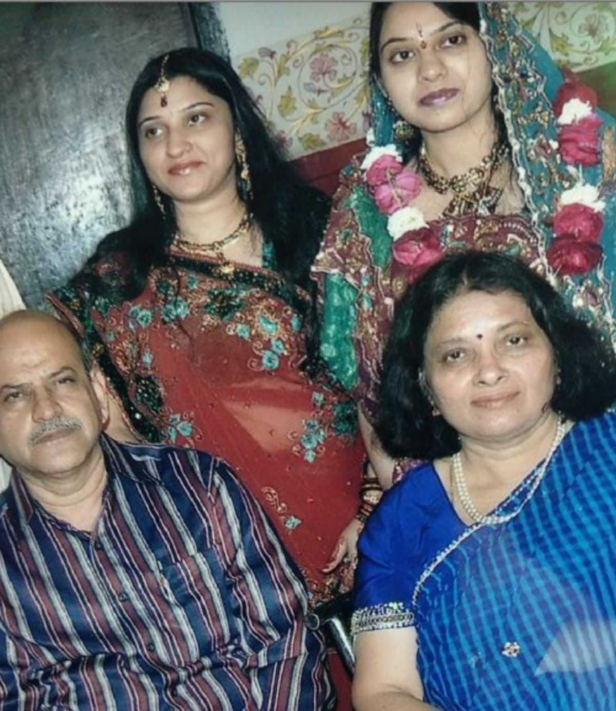 Doctors Day 2020: National doctors day coronavirus doctor with family serve india in pandamic situation in varanasi