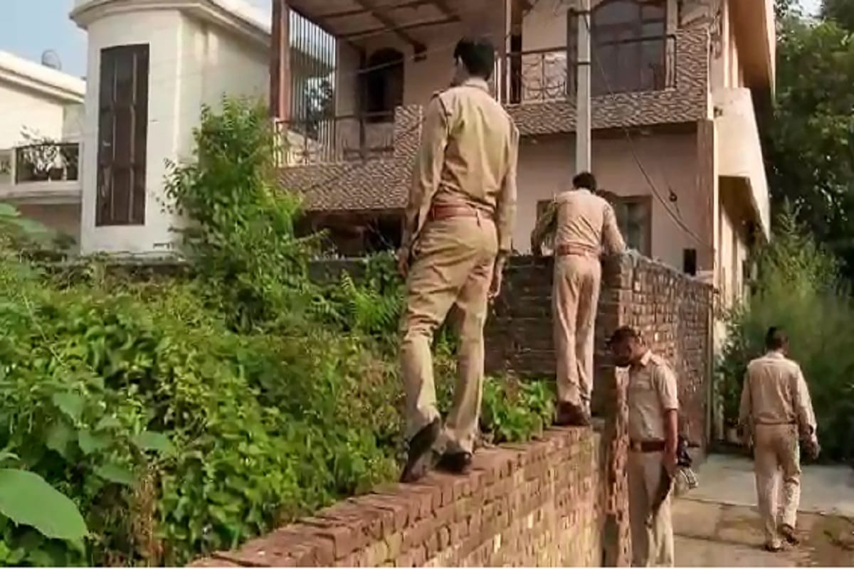 Saharanpur News: A badmash escaped from police custody in Saharanpur
